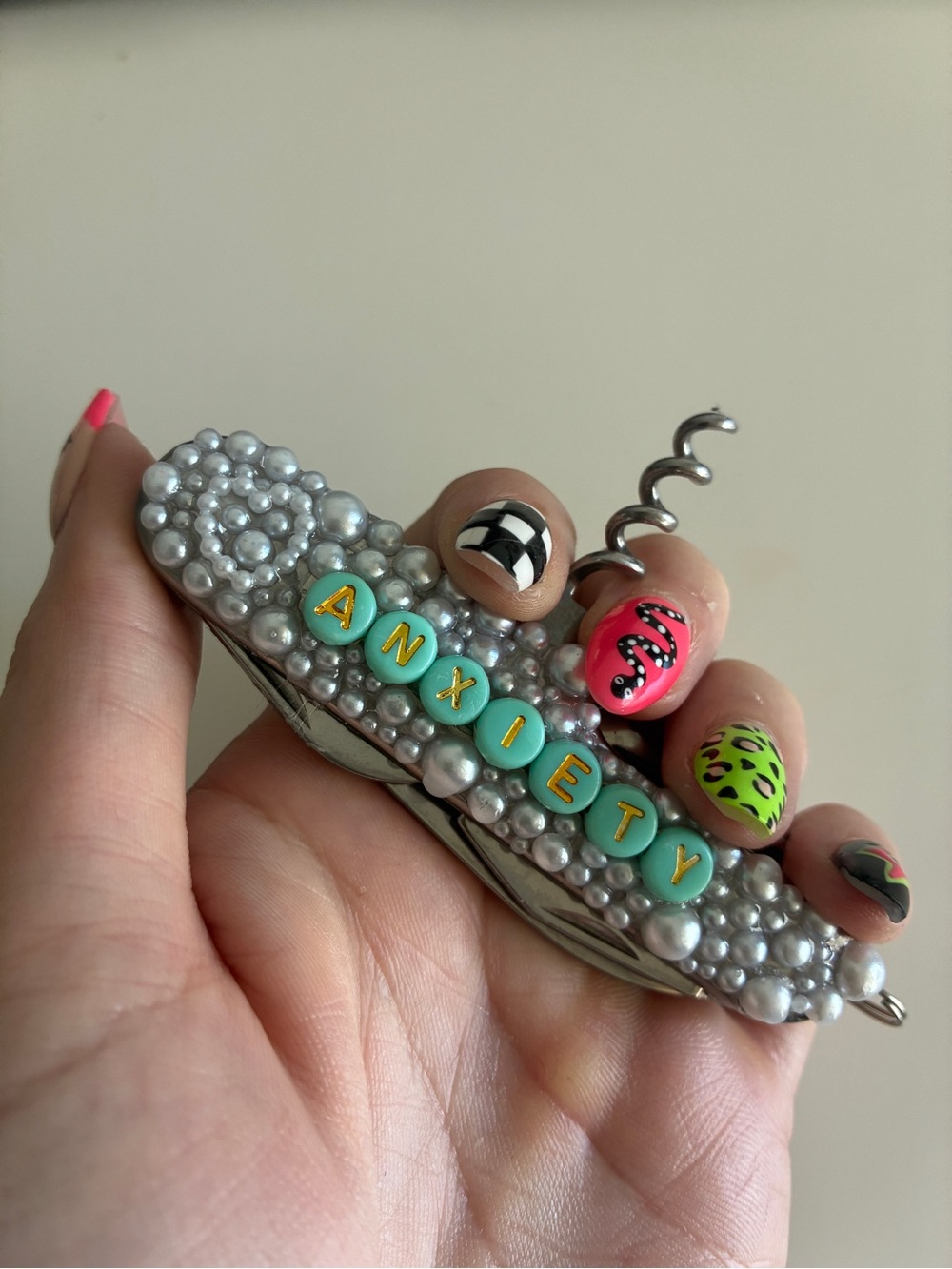 Pearl-Embellished Pocket Multi-Tool with Aqua Lettering - Silver & Aqua
